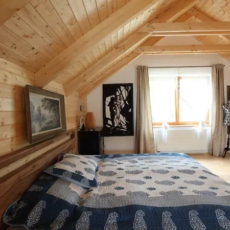 In Prázdninový dům *